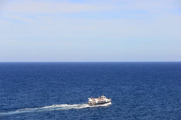 蓝色海水 大自然和旅行的波浪 — 图库照片