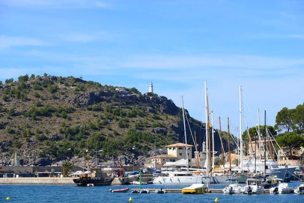 Mallorca Soller Παραλία Λιμάνι Πλοία Βάρκες Ισπανία — Φωτογραφία Αρχείου