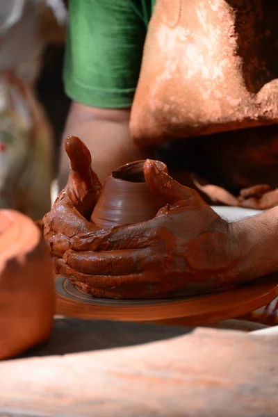 陶器制工艺 手工制作的花瓶 手工制品 — 图库照片