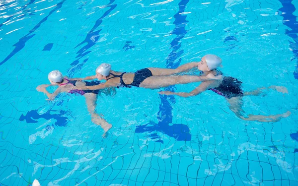 Aiuto Soccorso Nella Scuola Nuoto Piscina — Foto Stock