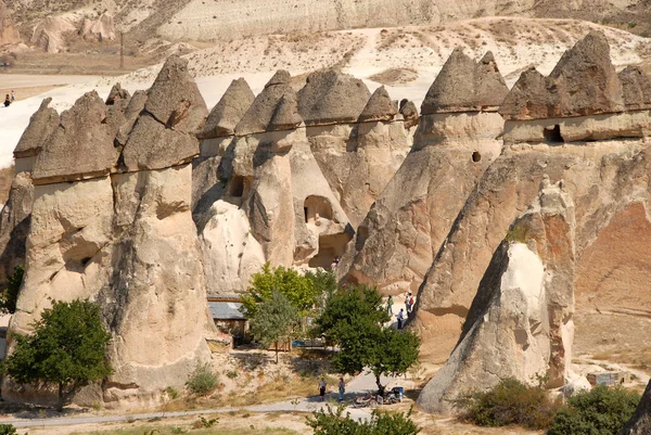 Phallusartike Peri Bacaları Aşk Vadisinde Durur — Stok fotoğraf