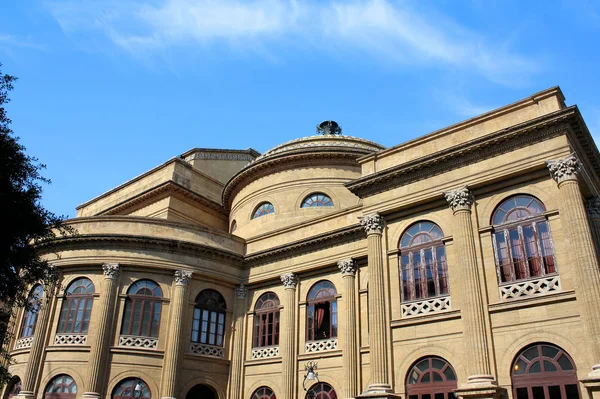 Teatromassivet Palermo — Stockfoto