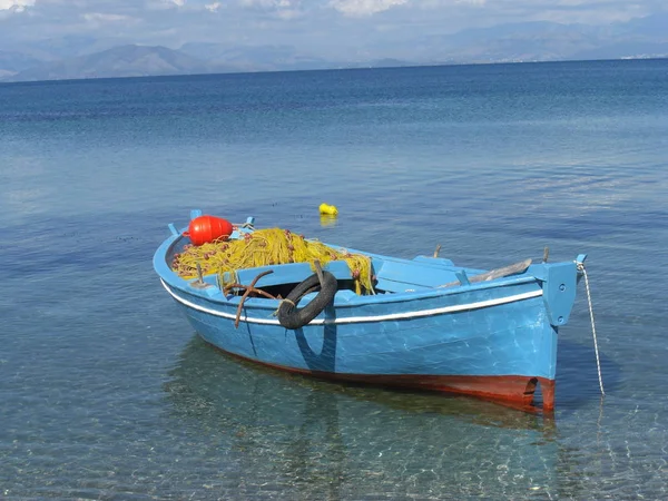 Barco Pesca Arrodilla Mismo — Foto de Stock