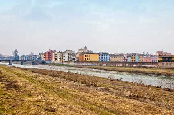 Río Parma Con Casas Típicas Ciudad Puente Día Invierno —  Fotos de Stock