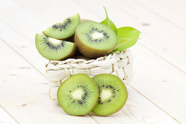 Fresh Kiwi Fruits Tasty Green Tropical Fruit — Stock Photo, Image