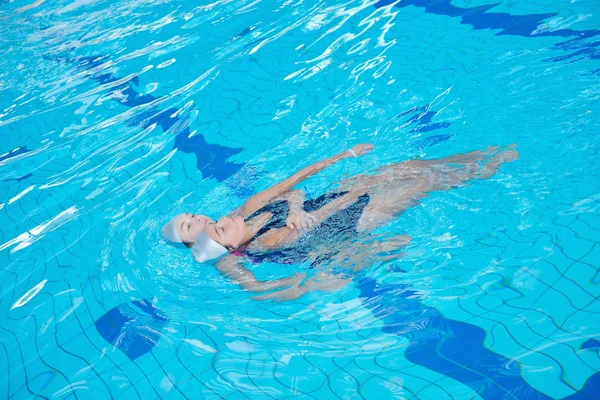 Aiuto Soccorso Nella Scuola Nuoto Piscina — Foto Stock