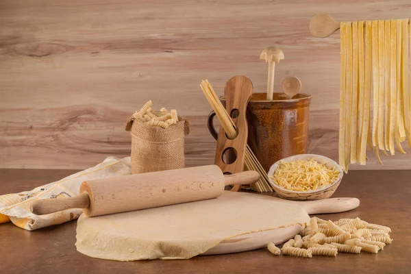 making pasta itself, food concept