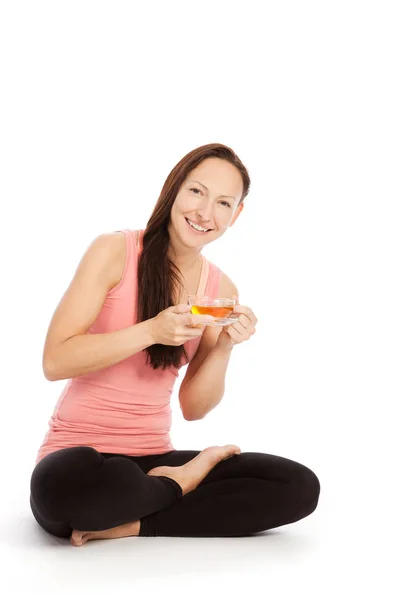 Yogini Trinken Tee Und Lachen — Stockfoto