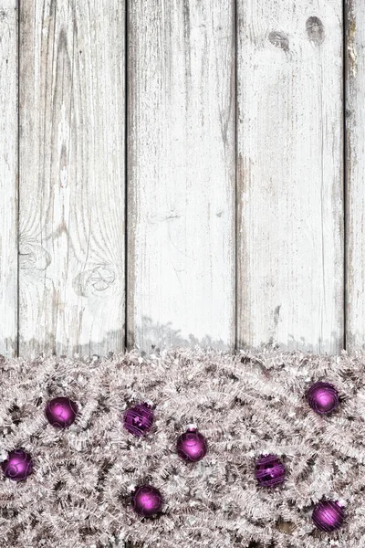 Escudo Madera Brillante Con Bolas Christmas Violeta Huertos Árboles — Foto de Stock