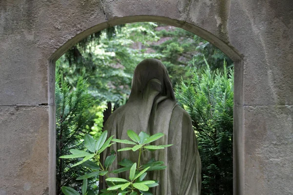 Statua Della Tomba Cimitero — Foto Stock