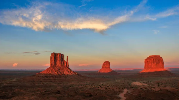 Anıt Vadisi Arizona Gezisi — Stok fotoğraf