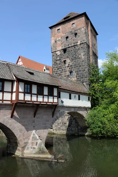 Henkersteg Web Water Tower Watchtower Bridge Pegnitz River Stream Nuremberg — стоковое фото