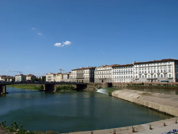 Florença Edifícios Longo Arno Vistos Oltrarno — Fotografia de Stock