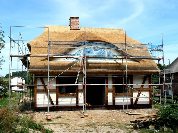 Budově Pod Ferienwohnhaus Doškovou — Stock fotografie