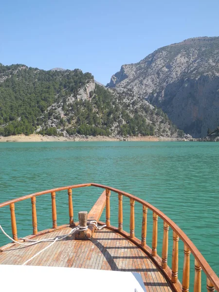 Корабель Зеленому Каньйоні Туреччина — стокове фото