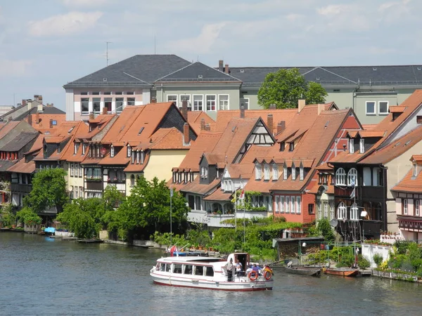 Regnitz Bamberg Franconia Bajorország Folyó Patak Hajó Kirándulóhajó Ház Kis — Stock Fotó