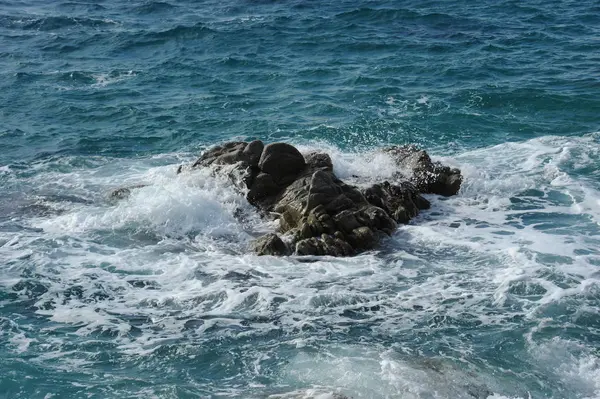 Mavi Deniz Suyu Dalgaları Doğa Seyahat — Stok fotoğraf