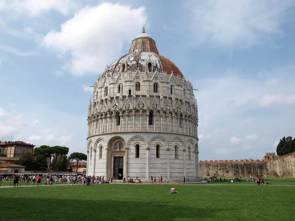 Pisa Szent János Keresztelője Piazza Dei Miracoliban — Stock Fotó