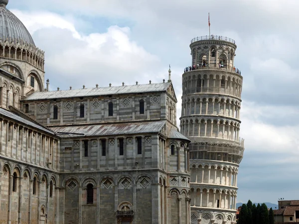 Пиза Пизанская Башня Дуомо Площади Пьяцца Дей Мираколи — стоковое фото