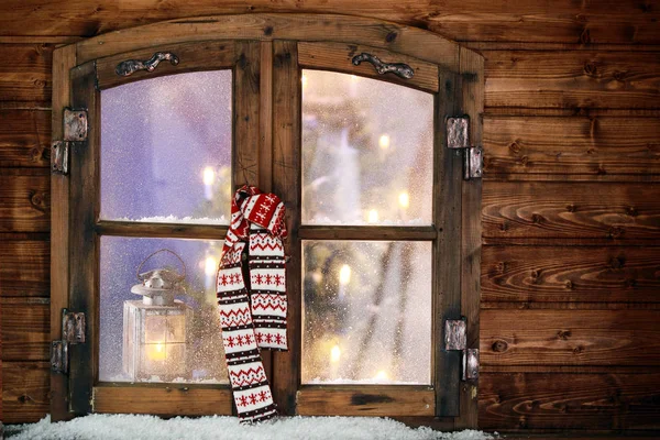 Escarcha Colorida Invierno Teñida Tejidos Que Cuelga Una Ventana Navidad —  Fotos de Stock