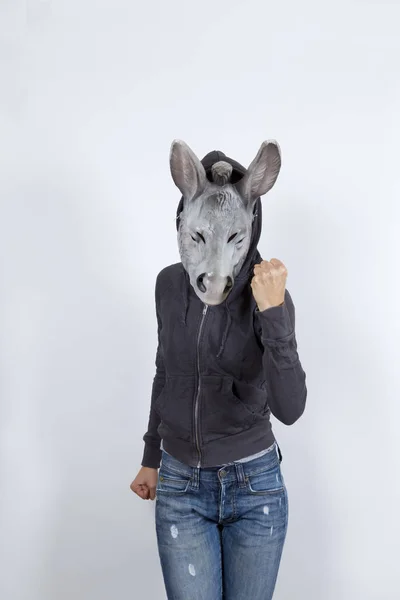 Wanita Mengenakan Masker Keledai Dan Meniru Culture She Hip Hop — Stok Foto