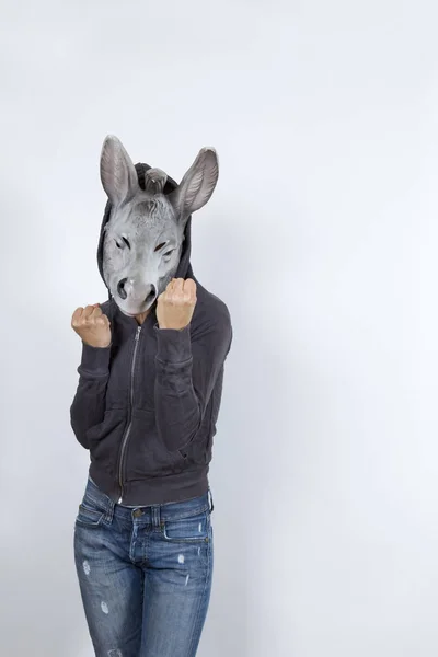 Wanita Mengenakan Masker Keledai Dan Meniru Culture She Hip Hop — Stok Foto