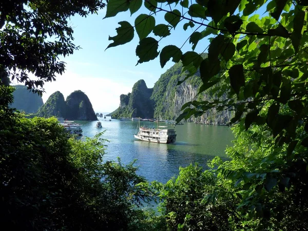 Famosa Bahía Halong Vietnam — Foto de Stock