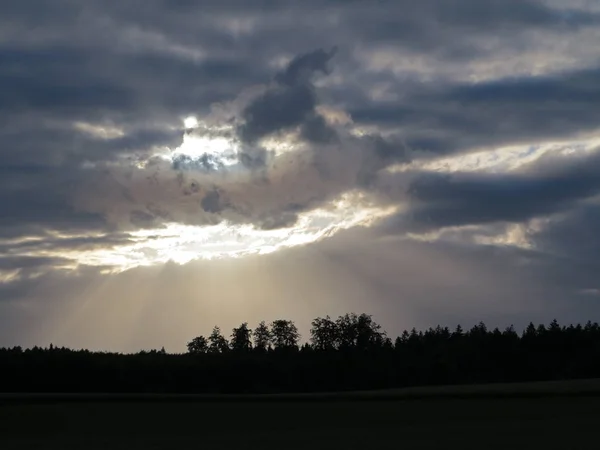 Smuk Aften Himmel Humørsyg Himmel - Stock-foto