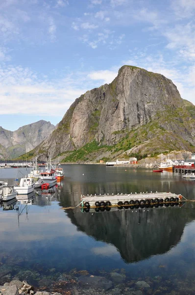 关于自然景观背景的Lofoten — 图库照片