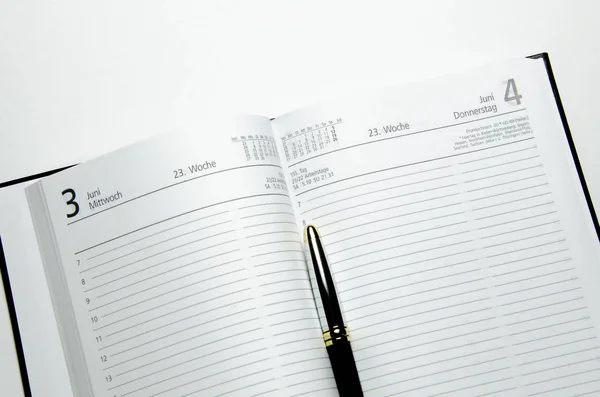 Blank Calendar Page Pen — Stock Photo, Image