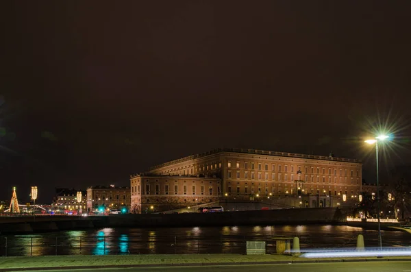 Vista Nocturna Navidad Por Palacio Real Estocolmo Capital Suecia Palacio — Foto de Stock