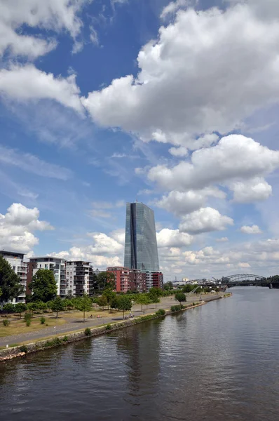 Frankrfurt Principal Ecb Banco Central Europeo Mainufer Skyline City City — Foto de Stock