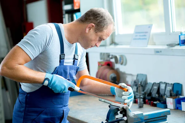 Worker Work Bench Factory — Stock Photo, Image