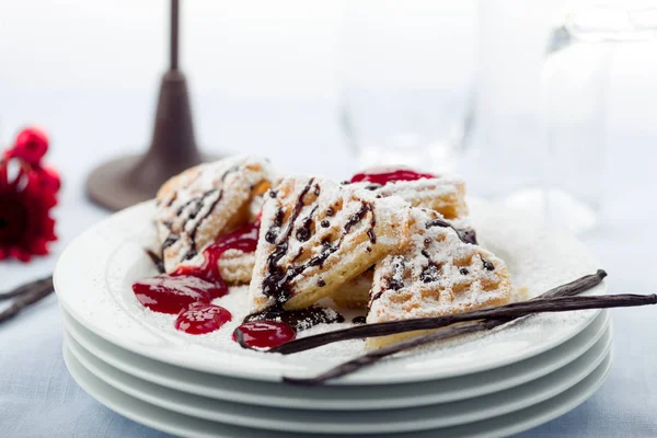 Frissen Sült Herzwaffeln Porcukorral — Stock Fotó