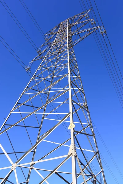 Elektrische Hochspannung — Stockfoto