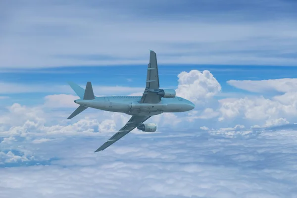 Repülőgép Égen Szállítás Cumulus Felhők — Stock Fotó