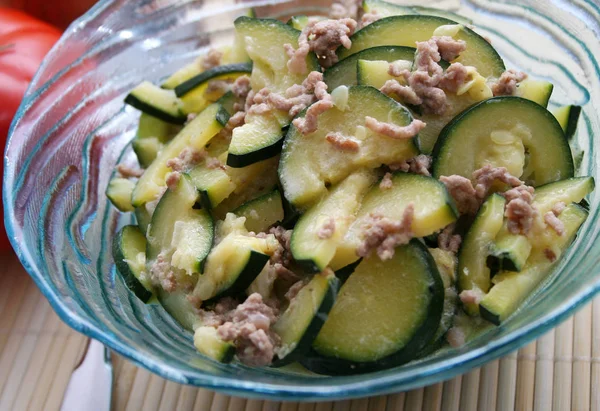 Ensalada Con Pollo Pepino — Foto de Stock