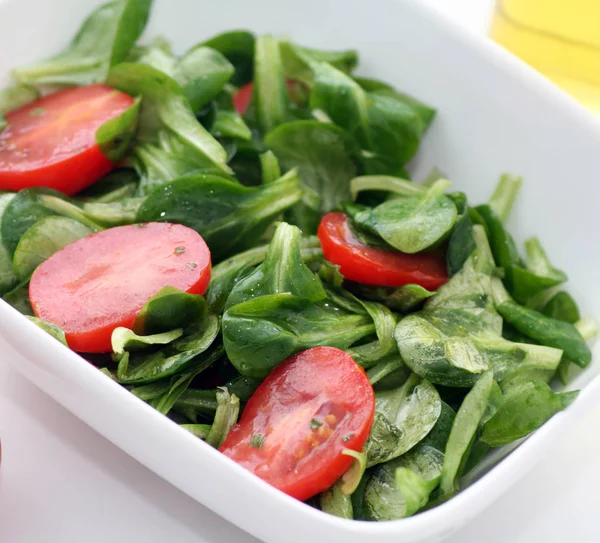 Ensalada Maíz Hojas Verdes Comida —  Fotos de Stock