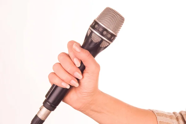 Ženské Ruce Drží Mikrofon Bílém Pozadí — Stock fotografie