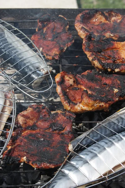 Barbacoa Caballa Carne Roja Fuego Carbón Imagen Primer Plano —  Fotos de Stock