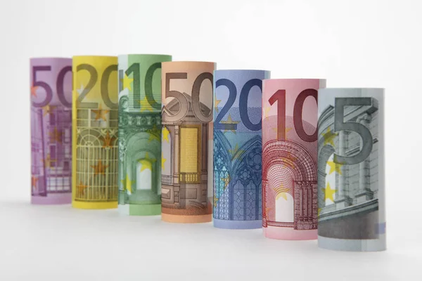 Billets Euros Roulés Sur Fond Blanc — Photo