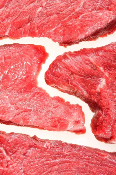 Carne Res Cruda Sobre Fondo Blanco — Foto de Stock