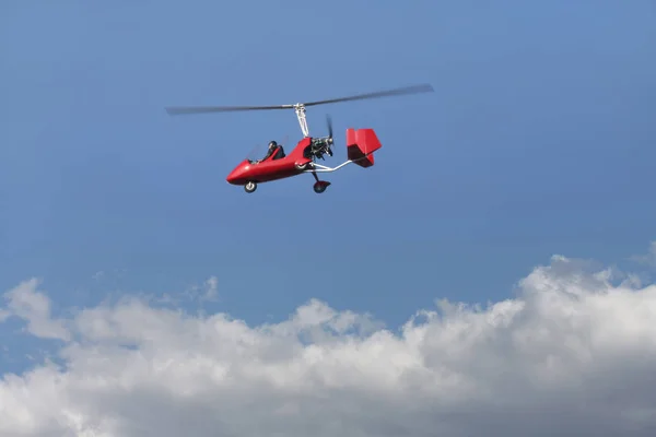 Helicóptero Voando Céu — Fotografia de Stock