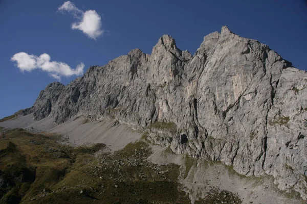 Vista Panorámica Del Majestuoso Paisaje Los Alpes —  Fotos de Stock