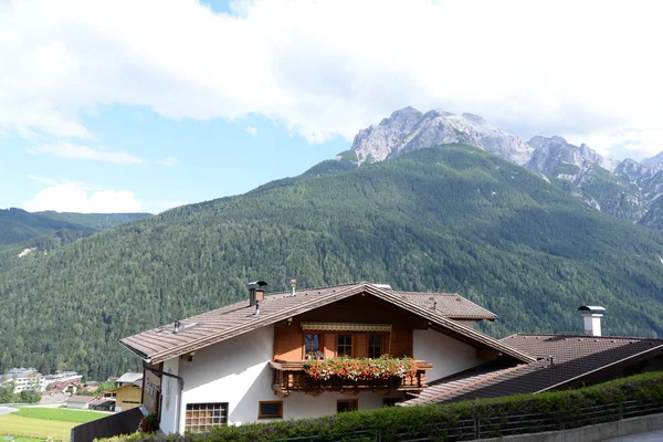 Fulpmes Teimosos Teimosos Tirol Áustria Alpes Aldeia Aldeia Montanha Montanha — Fotografia de Stock