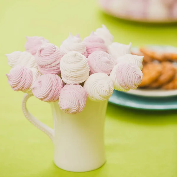 Delicioso Buffet Dulce Con Zephyr Rosado Blanco Casero Malvaviscos Rusos — Foto de Stock