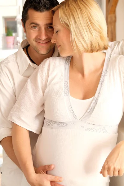 Couple Attend Avec Impatience Bébé — Photo