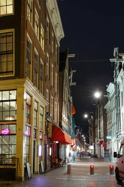 Nachtaufnahme Der Amsterdamer Straße Und Typischer Häuser Holland Niederlande — Stockfoto