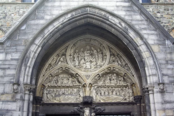 Puerta Grande Del Portal Iglesia Nuestra Señora Brujas Bélgica — Foto de Stock