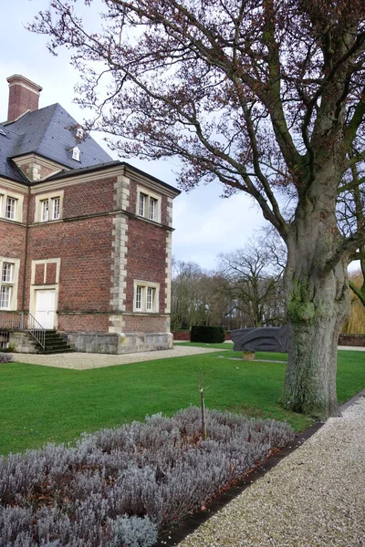 Vieille Maison Brique Dans Parc — Photo